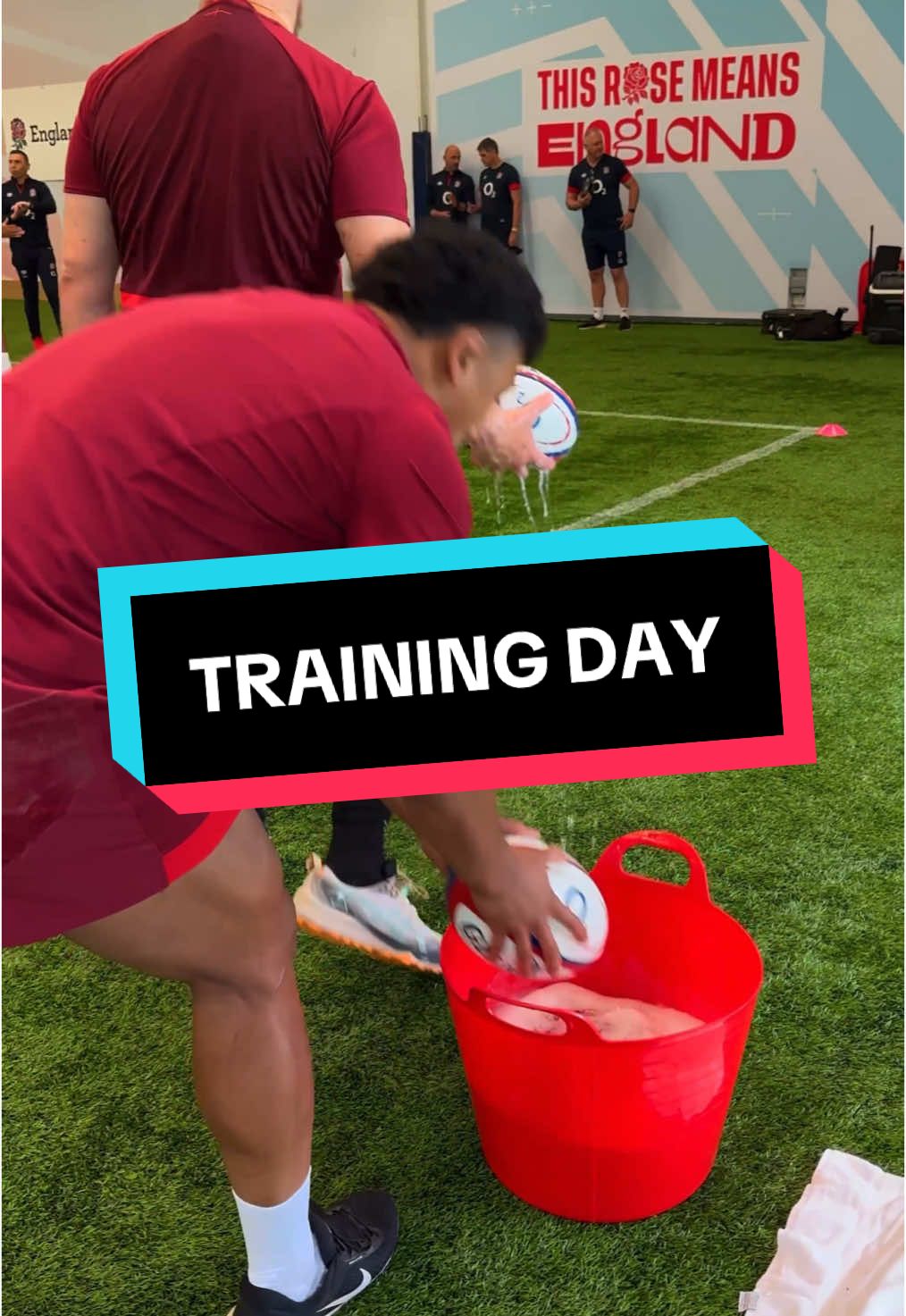 Getting creative with the training methods 💭 #EnglandRugby 