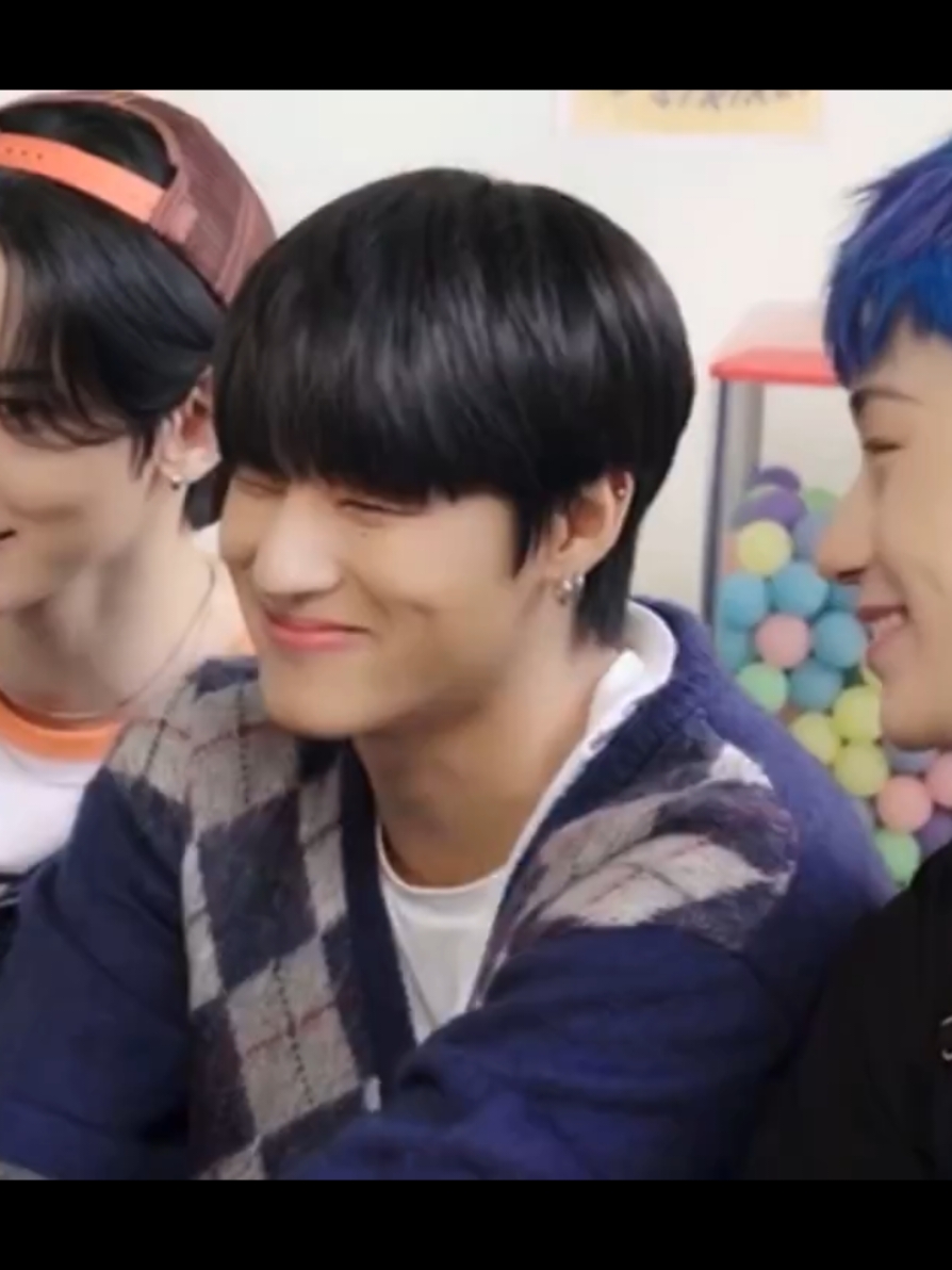 Who's the sweetest and most beautiful person on earth and why it is Wooyoung!? 💜♥️😍 He looks so beautiful here💖I don't remember when it's from but it's during Eternal Sunshine era since San has blue hair here ! #jungwooyoung #jungwooyoungedit #wooyoung #kpop #ateez 