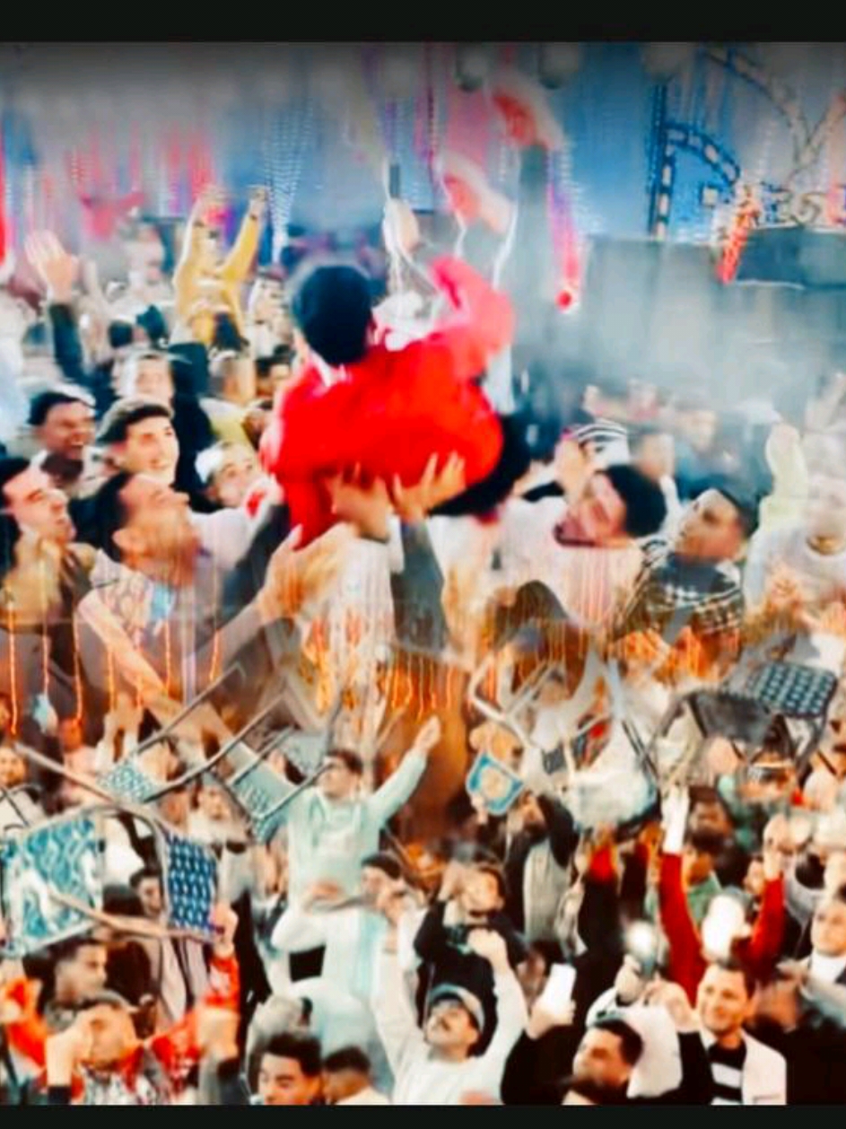 هو في كده 😂 هتعمل فيهم ايه تاني يا #افندينا  🔞 بيفكو عروق خشب الـفراشـة 💥ويرقصو بيها🕺🏻  والكراسي بطير في الجوه 😄  #افندينا_السيد_حسن 🥇 #محمد_اوشا   