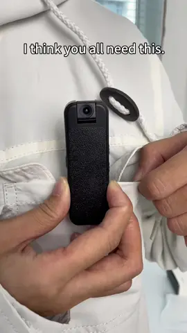 The best gift for Christmas Black Friday‼️‼️#fyp#tiktokmadebuyit#dealsforyou#falldealsforyou#audio#body#tactical#bodycam#recording #t#tiktokshopcybermonday#spotlightfinds#TikTokShopHolidayHaul 