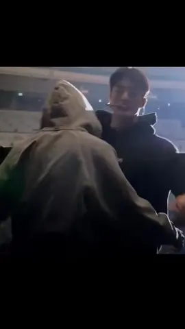 how haechan recharges his energy, thank you to those who always give haechan hugs🫂 #haechan #nct 