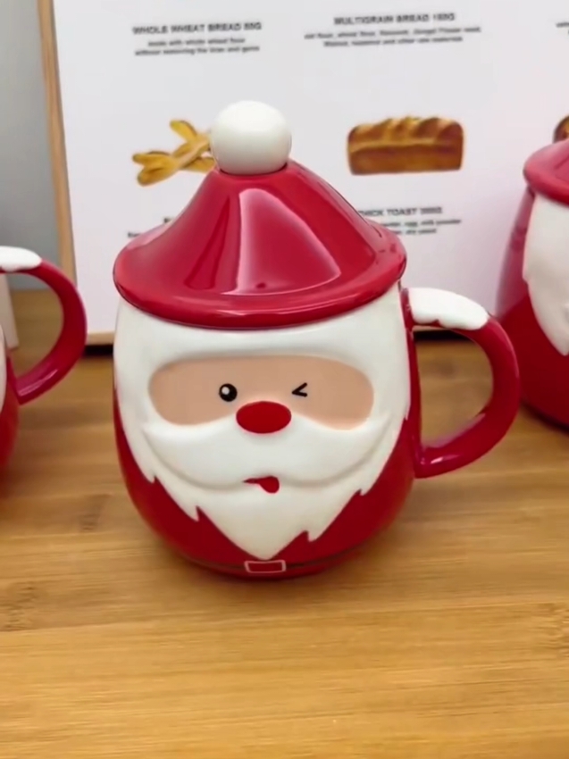 Cốc sứ quà tặng hình ông già Noel kèm thìa và nắp, có hộp đựng dễ thương. #cocsunoel #cocsugiangsinh #coconggianoel #lysunoel #cocsuquatang #quatangnoel 