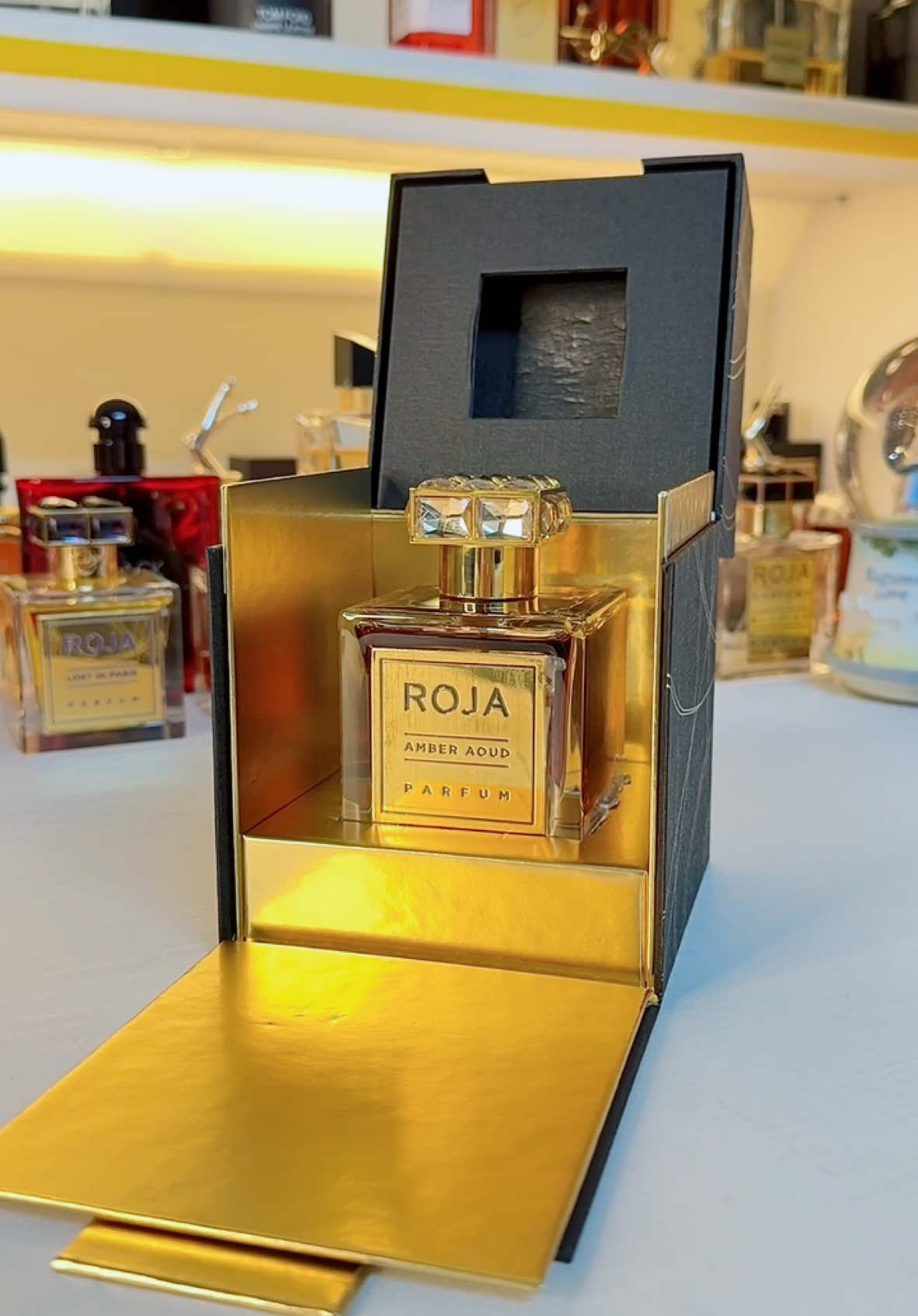 Cảm xúc thật phấn khích khi tiếp tục được khui seal chai nước hoa đắt đỏ Amber Aoud nhà Roja Dove. #85luxuryparfum #Roja #nguoivietnamtaidailoan🇻🇳🇹🇼 #ilovetiktok 