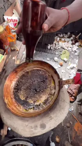 #fyp #indianstreetfood #indianfood #eatingasmr #streetfood #indiancleanfood #indianhygine 