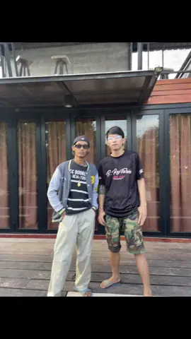 ขอใจเธอหน่อย😝#ระยอง #บ้านค่ายป้ายระยอง🏝️ #ถึงจะเมาแต่เราจริงใจ #อย่าปิดการมองเห็น #fyppppppppppppppppppppppp 