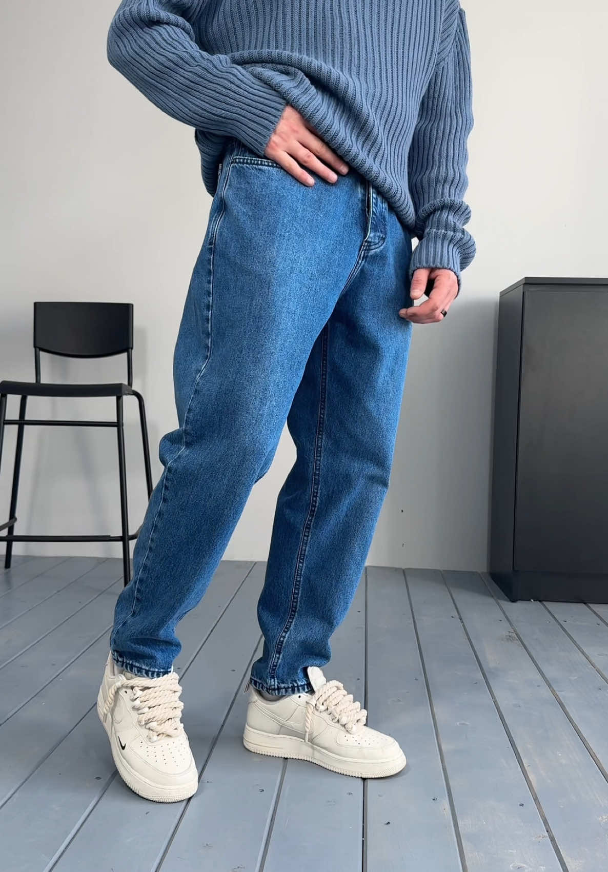 Boyfriend jeans 25€ Transporti 2€ Porosit online!