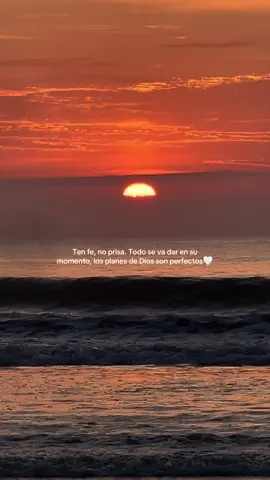Porque los planes que el tiene para nosotros no son planes malos si no bueno✨🤍#dios #beach #sunrise #mondaymotivation #frases #faith #fe #jesus #hagamosviralajesus #makejesusviral #playa #amanecer #contenido #cristiana #christiansoftiktok 