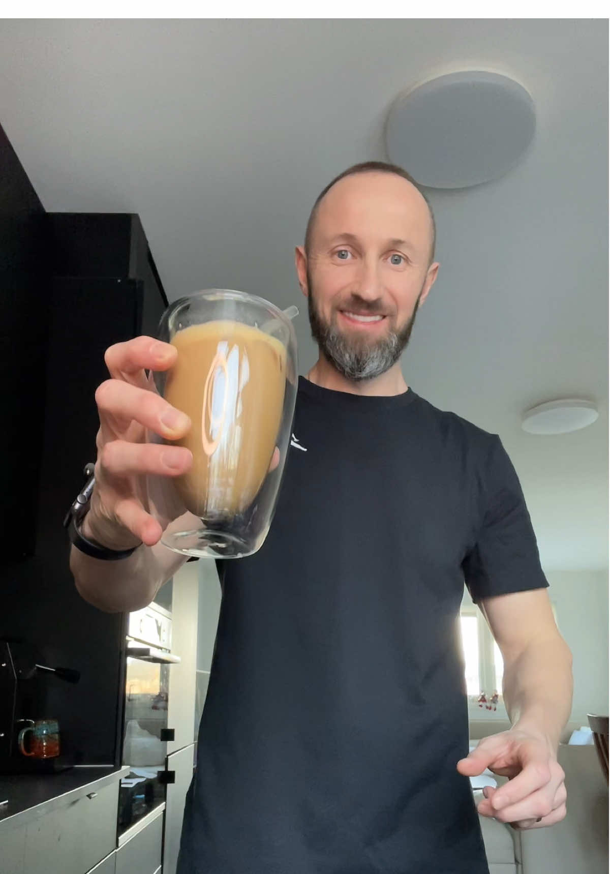 #IcedCoffee #espressomaestro #coffeeman #coffeetiktok #homebarista #viralcoffee #fyp 