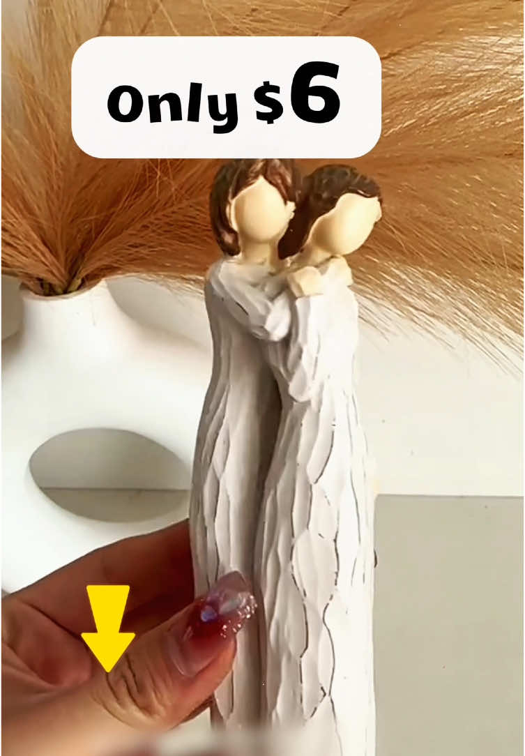 🤩Guys, I'm obsessed with this mother-daughter sculpture from #storieme!!! ❤️❤️❤️ #motherinlawlove #giftforher #emotionalfigurine #tiktokmademebuyit #tiktokshopholidaydeals 