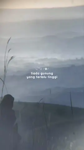 again in the worst times .  #CapCut #penyukalangit #astrophile #sampaijumpadimasadepan #tenang #langit #laut #SkySeaaa⛅🌊 