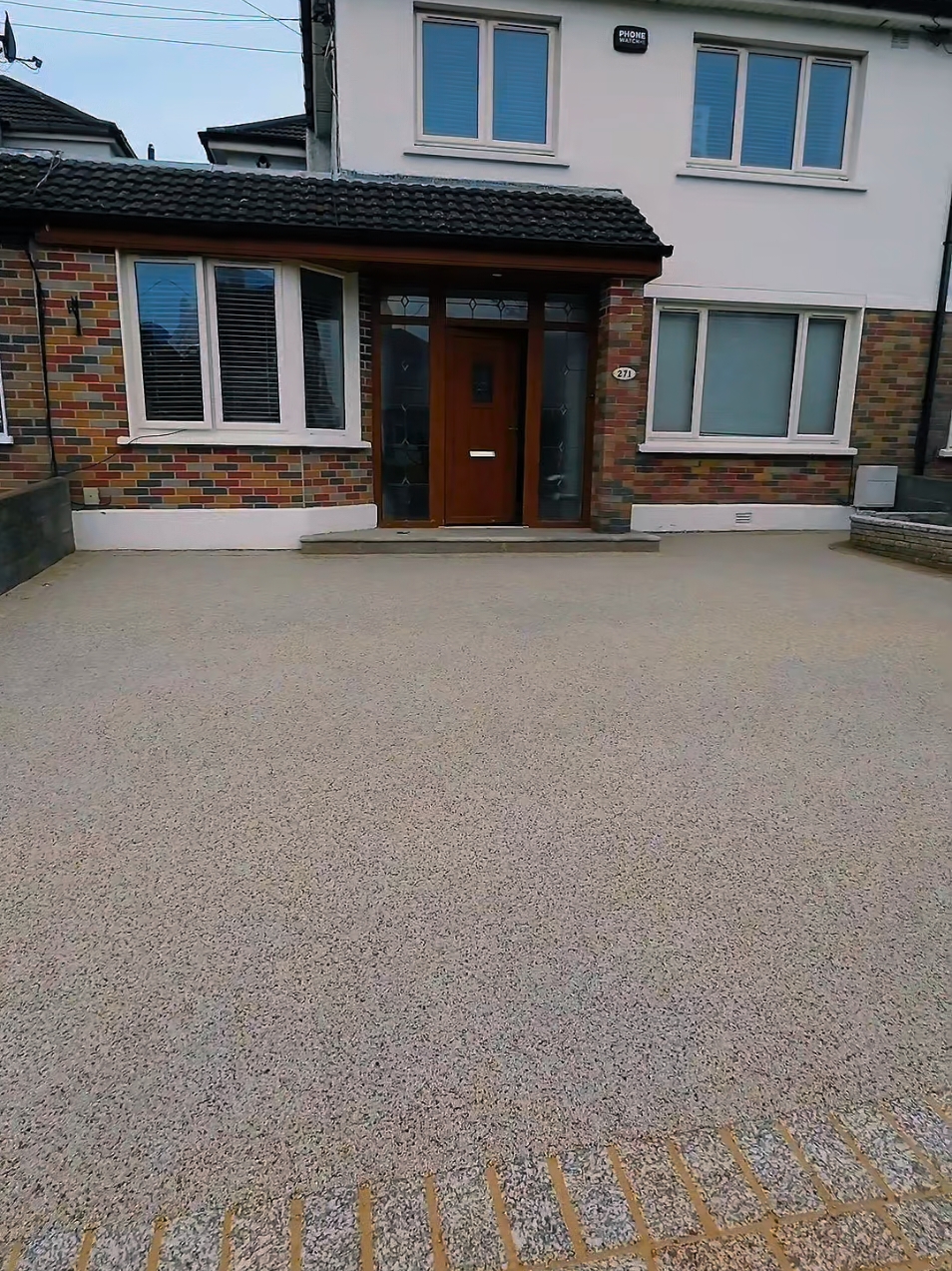 Resin Bound Surfacing Driveway Transformation Completed, Vuba's Topaz Stone blend @Vuba Resin  was used in this Driveway Transformation. #resin #resinbound #drivewaytransformation #transformation #driveway #drivewaygoals #paving #landscaping #construction #fyp 