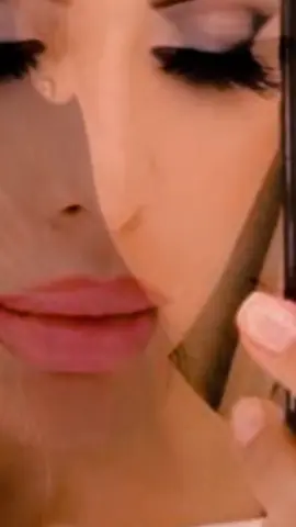 beauty stories!!! #beautymakeup #beauty #makeup #makeupartist #makeuplover #makeuplook #Eyeliner #eyelashes #nudelips  @Laura Mercier @Huda Beauty 