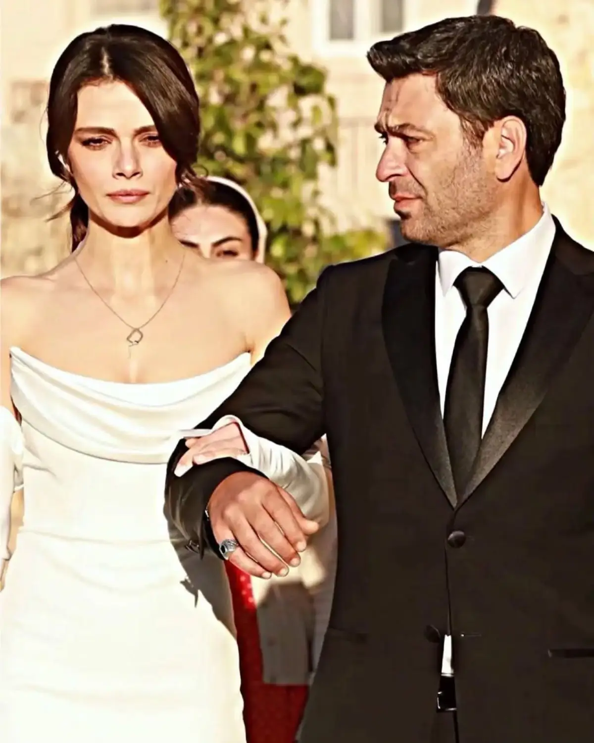 Cihan ve alya evleniyor #cihanalbora #uzaksehir #cihanalbora#kesfet#tikyok #uzaksehir#cihanalbora #cihanalya #uzaksehir 