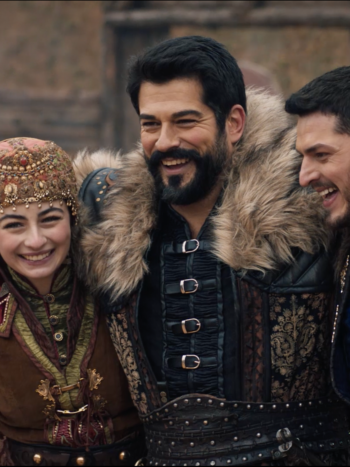 ''Cenkte galibiyeti getiren erin çokluğu değildir, yürektir evlatlar.'' 175. Bölüm 2. Tanıtımı💥 #KuruluşOsman yeni bölümüyle Çarşamba 20.00’de atv’de! ⚔️ ''It is not the number of soldiers that brings victory in battle, it is the heart, my children.'' Episode 175 - Teaser 2 💥 #KuruluşOsman is on atv Wednesday at 20.00 with its new episode! ⚔️ #KuruluşOsman #KuruluşDizisi #BozdağFilm #atv