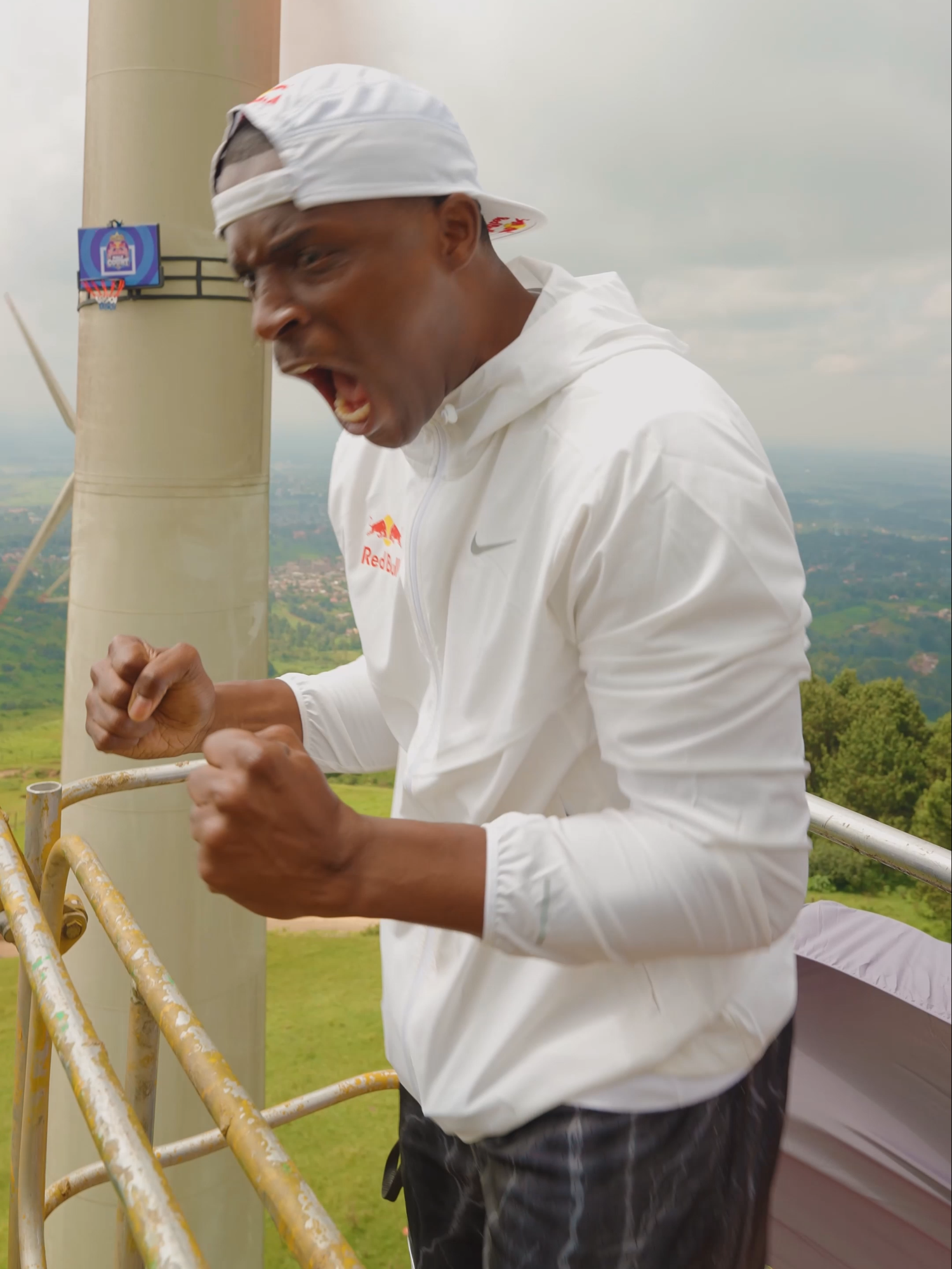 he understands it now 😏 🏀: @lethalshooter #redbull #givesyouwiiings #energydrink #basketball #lethalshooter #trickshot