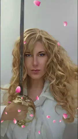 Facendosi ispirare dal nuovo film in uscita ... #ladyoscar #ladyoscarcosplay #theroseofversailles #shojoanime #animelover #ladyoscarfans #animeanni80 #japancartoons #cartonianni80 #visbloccounricordo #theroseofversailles #versaillesnobara #oscarfrancoisdejarjayes #theroseofversaillescosplay #cosplayeroftiktok #italiancosplayer #larosedeversailles #larosadeversalles #ベルサイユのばら #ladyoscarmovie 