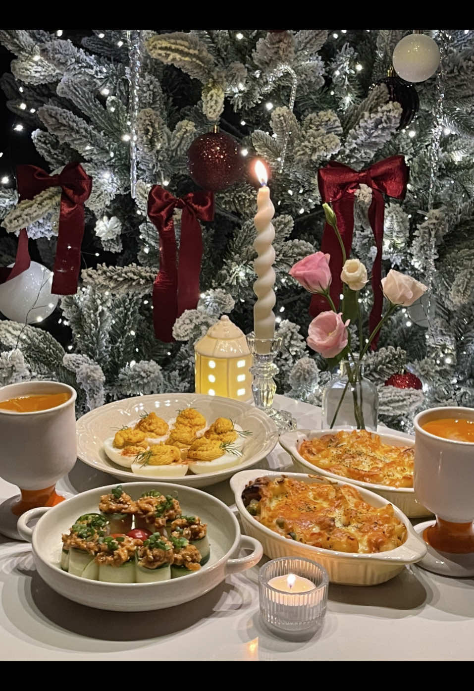 Early Christmas dinner with my girlies  🎀🧸 #christmas #christmasdinner #vtmgr #LearnOnTikTok #xuanxemhuongnoi 