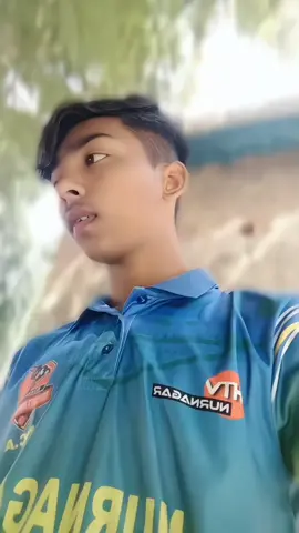 পরিস্থিতি যেমনই হোক না কেন যে সত্যিকারে ভালোবাসে সে কখনো ছেড়ে দেয় না 
