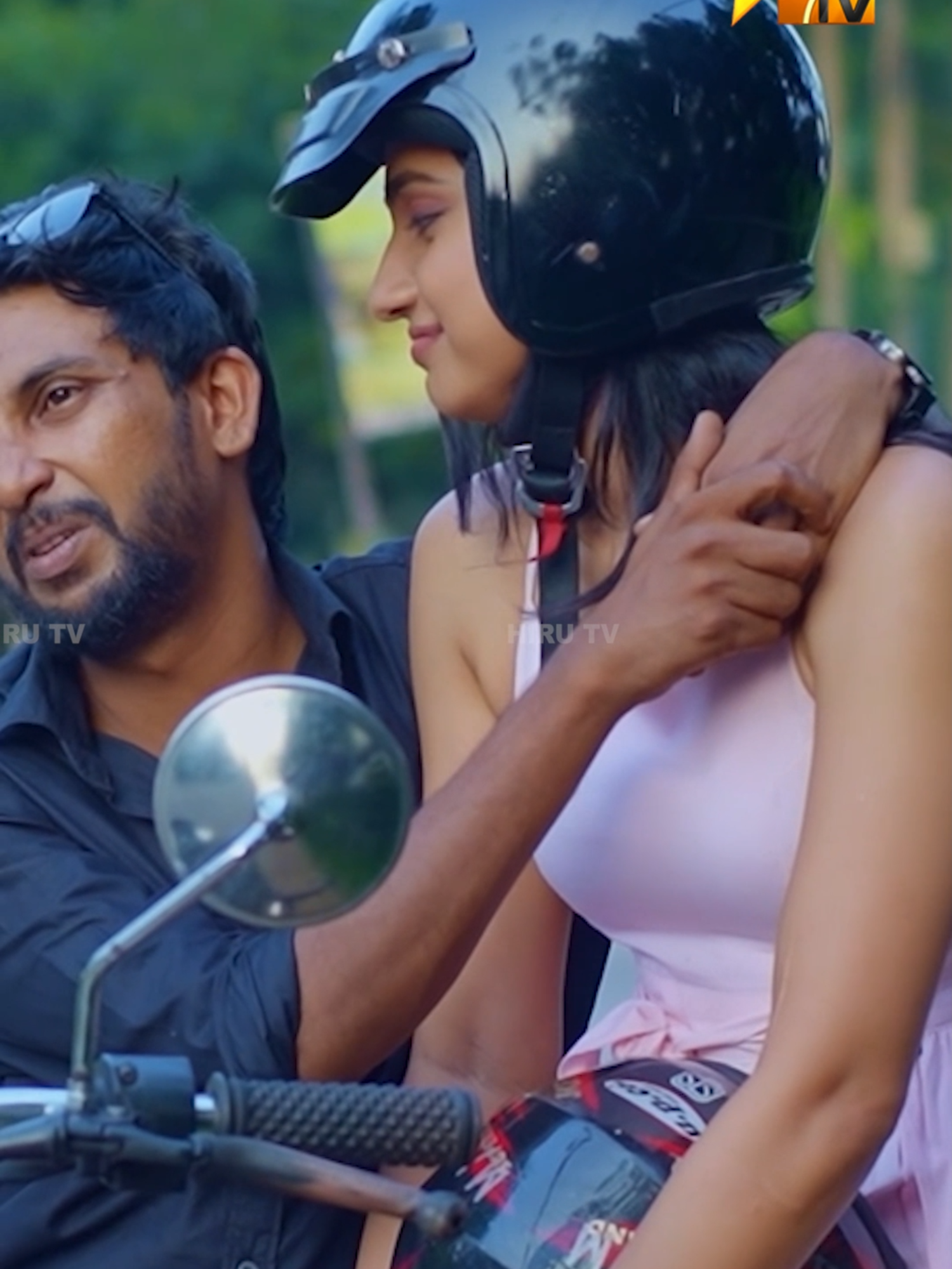 අද නම් උඹට හරි ආදරේ හිතුණා ගඟුලියෝ | Paata Kurullo - පාට කුරුල්ලෝ | සතියේ දින පහේම සවස 8.00 ට හිරු TV තුළින්... #hirutv #hirutvdigital #tiktoktainment #whattowatch #paatakurullo #පාට_කුරුල්ලෝ  #hirutvpaatakurullo