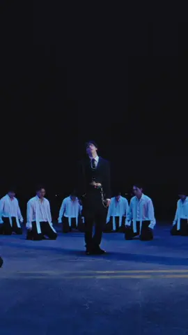 ¿Stay ya viste el M/V de Hallucination?  Es realmente hermoso, la voz de I.N, su visual y el ritmo combinan tan bien... Cuídame Bang Chan porque me pierdes 🤣😅 #HALLUCINATION #IN  #straykidscomeback #walkinonwater #skzhop_hiptape #youmakestraykidsstay 