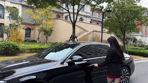 Có tiền có xe chỉ thiếu anh? #cars #xedepmoingay #trending #mexe #gaixinh #girlxinh 