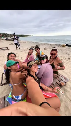 A beach day in Colombia! i love hanging out with fun loving free spirits 🤩@globalsailing.colombia #travel #vlogs #traveltiktok #travelvlog #colombia #beachday #volleyball #ocean #swimsuit #swimmingtime #tayrona #nature #retreat #clearvision 