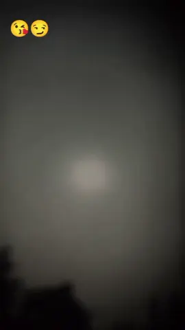 😘❤️👀😓⚡️