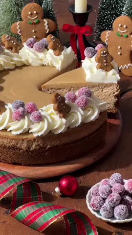 Gingerbread Cheesecake 🎄✨❤️ Creamy spiced gingerbread cheesecake over a gingersnap cookie crust, topped with white chocolate gingerbread ganache and whipped cream. Christmas cheesecake perfection 🥰 #gingerbread #cheesecake #christmasbaking 