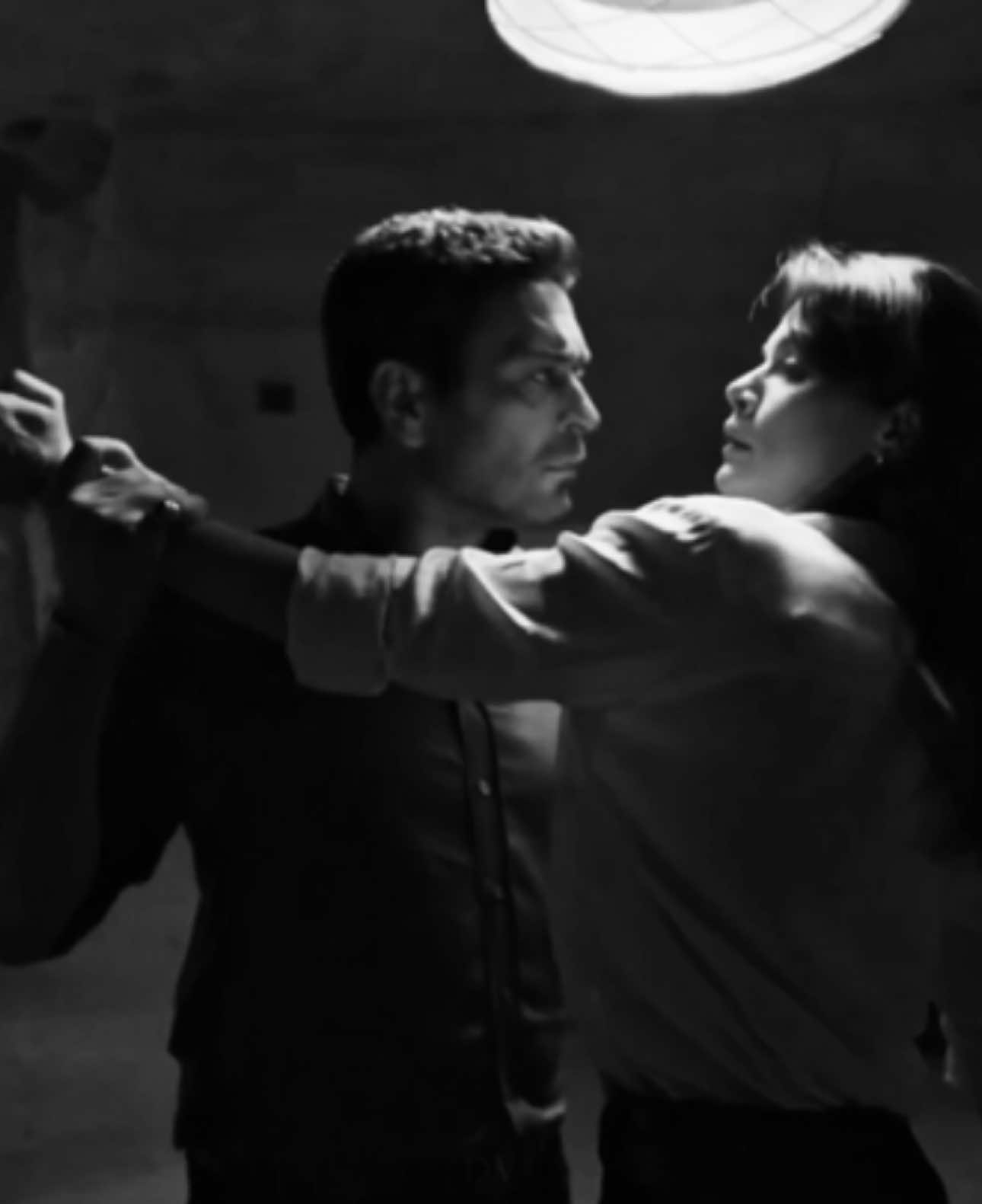 тгк: dadizivid #turkishseries #turkishdrama #turkishdizi #dizi #uzaksehir #uzakşehir #далекийгород #cihanalbora #cihal #alyaalbora #cihanalya #alyacihan #ozanakbaba #sinemunsal #uzakşehiredit #uzakşehirdizi #edit #fyp #viral 