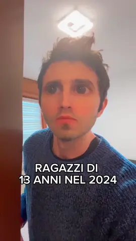 E quando arrivava la bolletta da 840€ era sempre “festa grande” #bolletta #ragazzi #hot #telefono #stevemozz 
