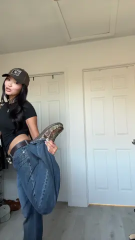 Do we like the hey dudes…..#OOTD  