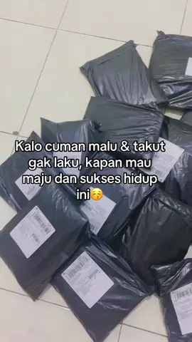 Masyaallah#bussinessmall #SmallBusiness #fypシ #trending #packingpaket #celia #trending #blousewanitamurah #blousemurah #blousewanita #blousepremium #fyp #ootdwanita#outfi #blousepremium 