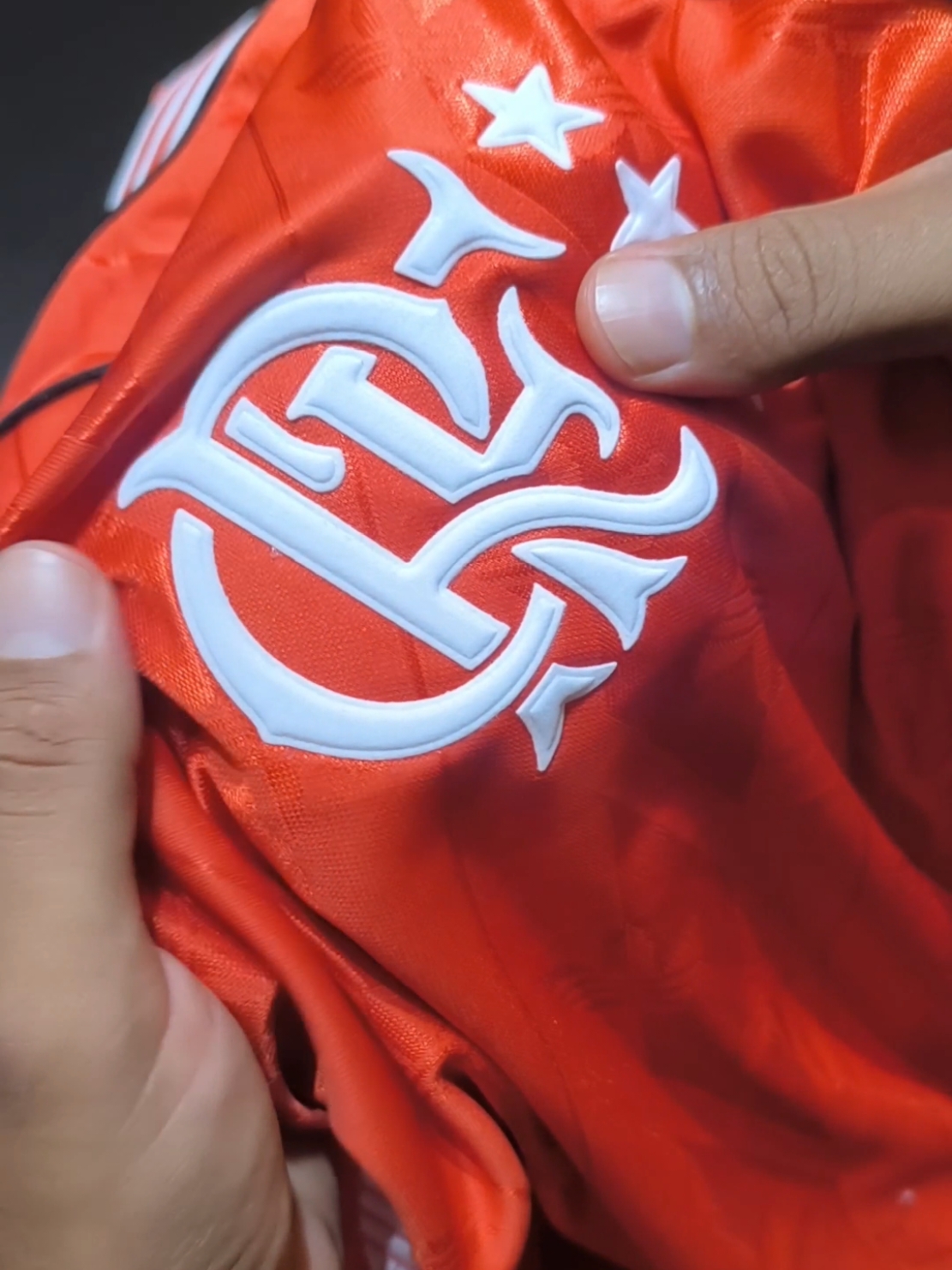 Camisa Flamengo Adidas Lifestyler 2024 Vermelha Adquira agora mesmo diretamente em nosso site ou entre em contato #mengão #flamengo #adidas #brasileirao 