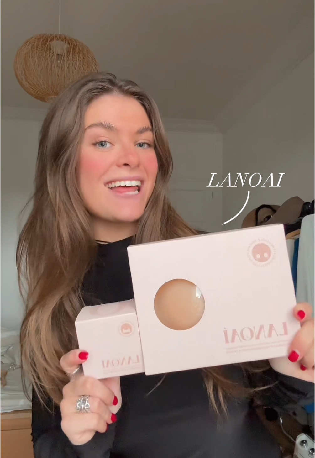 @lanoai ✨ -20% avec le code NOEL20 sur les packs + livraison gratuite. Commandez avant le 19 décembre pour être sûr de recevoir votre commande à temps pour les fêtes ! *collaboration commerciale  #fyp #foryou #lanoai #noel #fete #joyeuxnoel #nouvelan #tenue #astuces #tips 