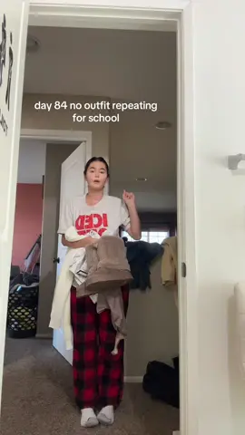 so ready for break💔💔😫#fyp #OOTD #schoolfit #fit #nooutfitrepeating #fashion 