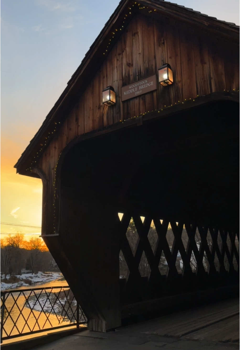 Winter in Woodstock #woodstock #woodstockvt #vermont #digitalnomad #digitalnomadusa #creatorsearchinsights 