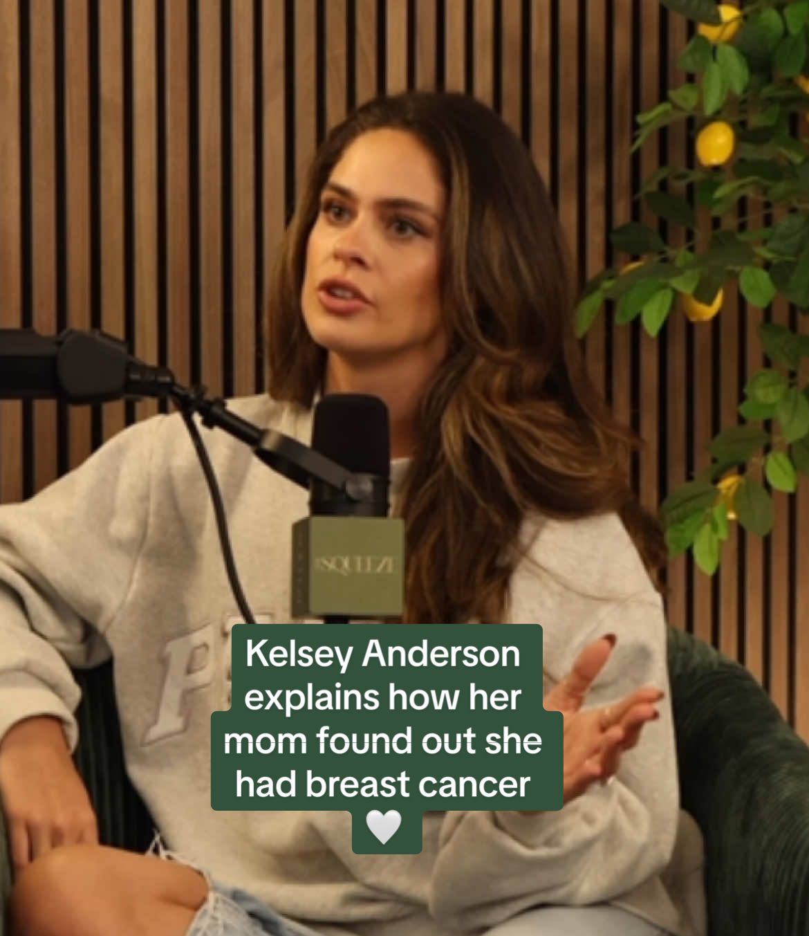 Kelsey Anderson explains how her mom found out she had breast cancer 🤍 @Kelsey Anderson @Tay Lautner  #thesqueezepodcast #breastcancer #BreastCancerAwareness #cancerawareness #thesqueeze 