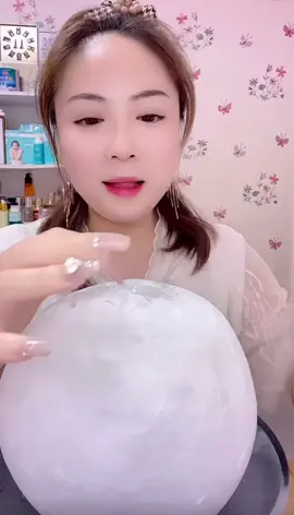 extra crunchy cotton ice . #1heartice #2heartice #ice #iceeating #iceeatingasmr #iceeatingvideos #iceeatingsound #asmr #fyp #viralvideo #fyppppppppppppppppppppppp #crunchyice #crunchyiceasmr #crunchyiceeating #whiteice #whiteiceeating #cottonice 