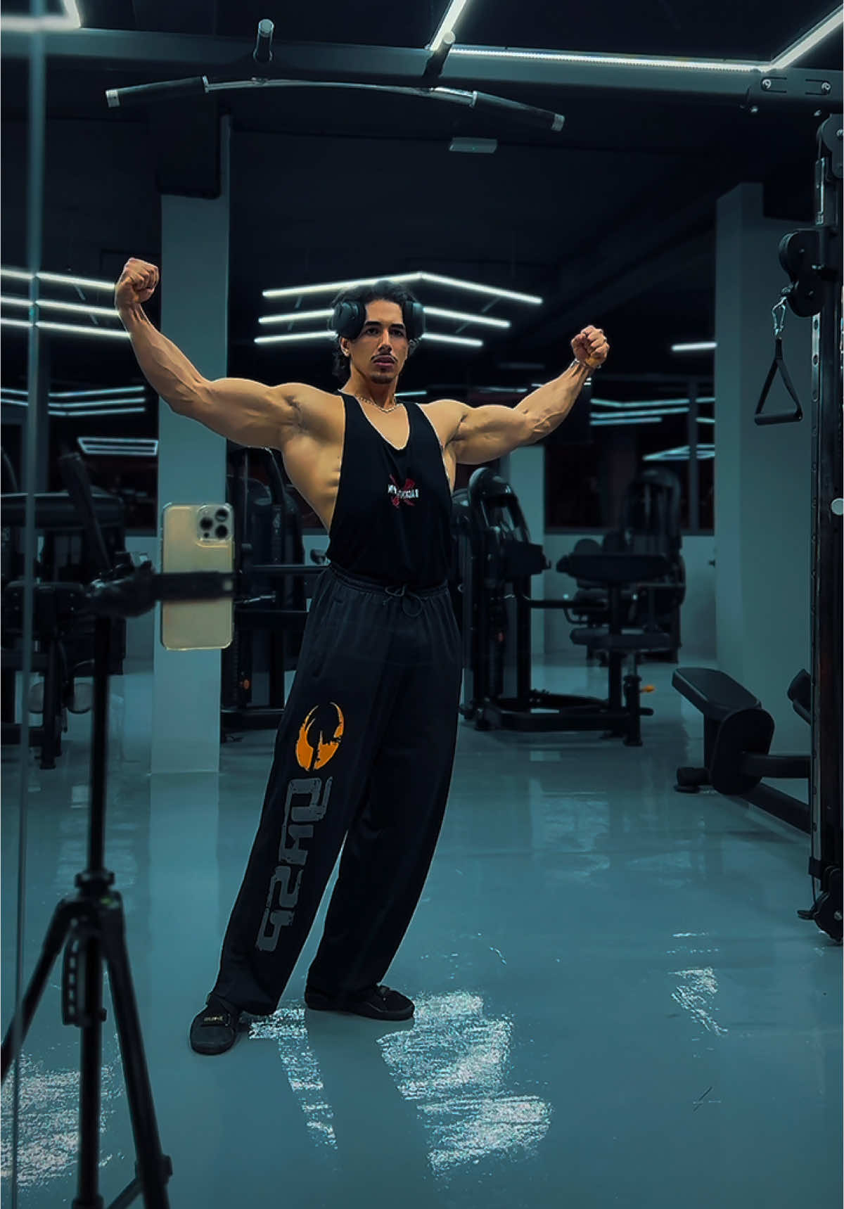 Enjoy some of my art🎨😍at the best gym in tetouan @energyplustetouan  . . . #teamsouhaibclassic #posing #naturalbodybuilding #Fit #Gym #Gains #Muscle #Shred #Lift #Strength #Power #Flex #Bodybuilding #Fitness #Abs #NoPainNoGain #FitFam #TrainHard #InstaFit #Gainer #FitLife #Workout #PushYourLimits #FitnessMotivation
