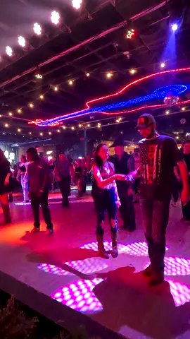 Ain't Too Cool line dance Choreographed by Trevor Thornton, Brandon Roman, & Branden Swift Music: Ain't Too Cool by Lunch Money Lewis 📍The Nashville Palace #linedance #country #countrydance #thenashvillepalace #dance #bar #countrybar