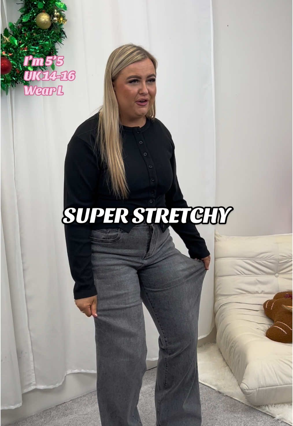 Viral stretchy❤️‍🔥❤️‍🔥 #foryoupage❤️❤️ #katchmefashion👠👡🧥👚👗 #xmas2024 #tiktokmademebuyit #spotlight #virał #fypuk🇬🇧📍 #ootdinspiration #jeanshighwaist 
