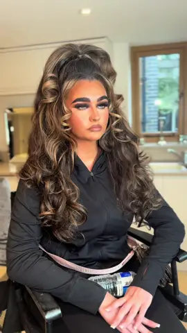 Definitely THAT GIRL 👑  Hair & Make-Up for Annalise shes so beautiful inside & out.  #makeup #makeuptips #makeuplook #mu #makeupartists #london #kentmua #hair #hairstyle #bighair #bighairdontcare #gypsygirl #travellergirl #travellertok #travellerstiktok #christmas #christmas2024 #f #fyp #fypsounds #fyppp 