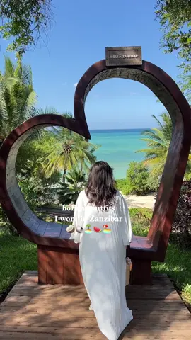 holiday outfits I wore in Zanzibar #holidayoutfits #modestfashion #modestwear #modeststyle #modestswimwear #maxidress 