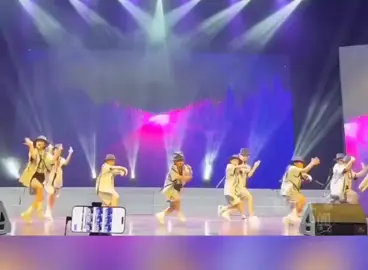 The show must go on 😊 #trendingdance #dancemusic #dancechallenge #dance #dancecover #dancetrend #groupdance #hiphop 