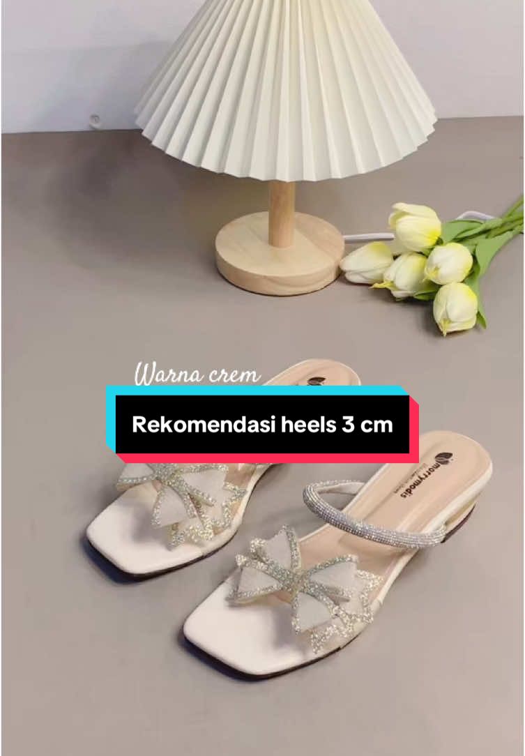 Heels cantik#fypp #cuantanpabatas #viral #viraltiktok #promoguncang1212 #heelspesta #gebyarbelanjadesember #megaguncang1212 #heelswanita #sandalwanitaelegan 