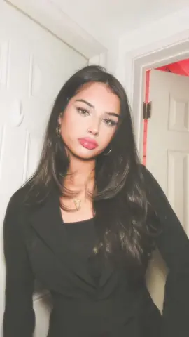 What u doin in the bathroom??#fypシ #theweeknd #xogirls 