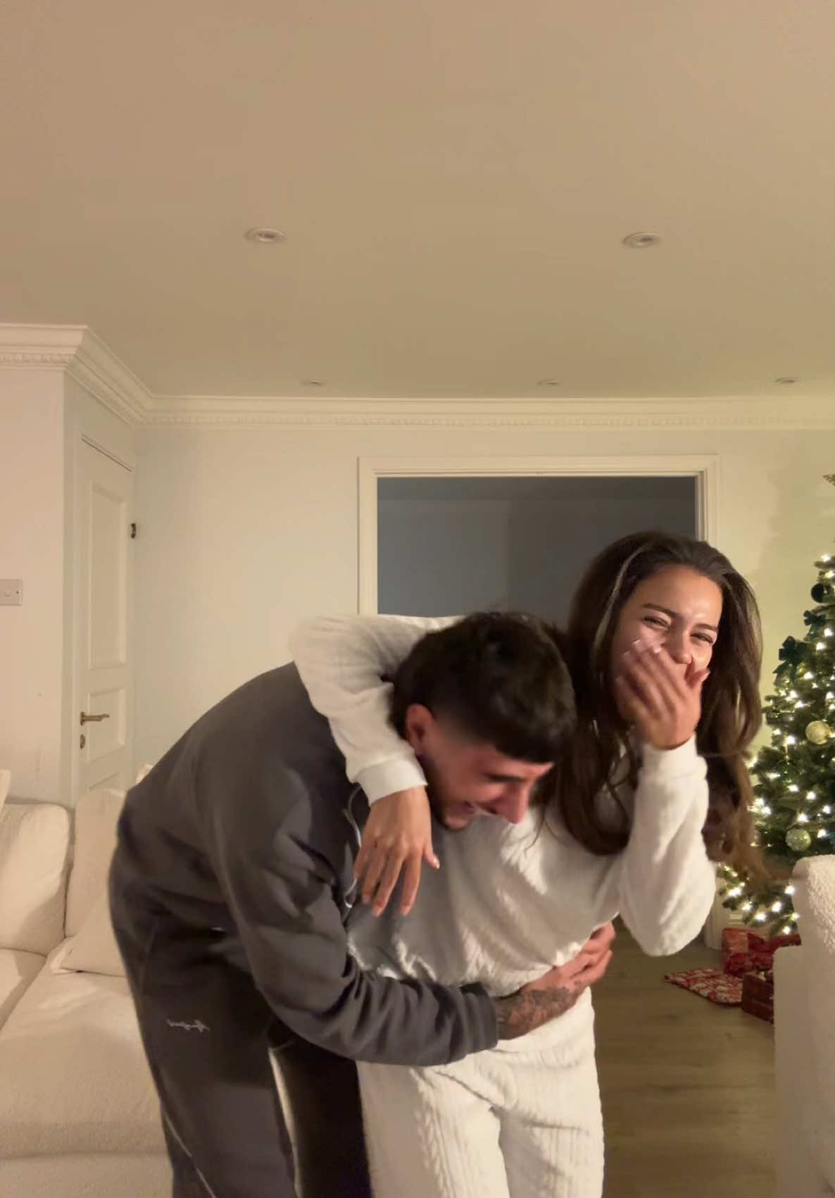 😭😭😭😭😭