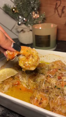Baked shrimp scampi recipe. Whether you need an easy holiday appetizer or a shrimp dinner idea, please make this shrimp scampi in the oven and thank me later!  INGREDIENTS: Uncooked Jumbo Shrimp (peeled, tail on) Black Pepper (to taste) Garlic Powder (to taste) Onion Powder (to taste) Lemon Pepper (to taste) Salt (to taste) Freshly Grated Parmesan cheese (for topping) For Butter Sauce: Clarified or High quality Irish Butter (@KerrygoldUSA) (melted) Dry White Wine (Pinot Grigio or Chardonnay) Fresh Lemon (juiced) Fresh Garlic Cloves (Minced) Salt (to taste) Black Pepper (to taste) For Breadcrumb Topping: Panko Breadcrumbs Fresh Italian Parsley (chopped) Clarified or High quality Irish Butter (melted) #shrimpscampi #shrimprecipe #EasyRecipes #holidayfood #DinnerIdeas #theremixkitchen 