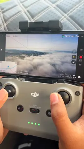 Just fly menikmati suasana....😁 #fyp  #dji  #drone  #dronefootage  #dronevideo  #droneview  #droneshot  #dronelife  #djimalaysia  #cinematicdrone  #djimini3  #lahaddatusabah 