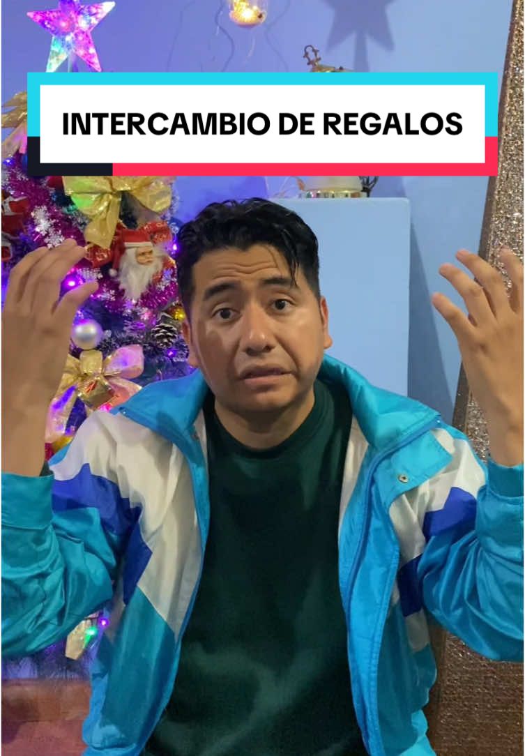 Te toca tu papá en el intercambio de regalos 🎁🎅🎄 #humor #navidad #fyp #theoffice 